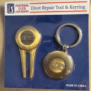 PGA TOUR Partners Club Life Member Divot Repair Tool & Keyring Set Collectible